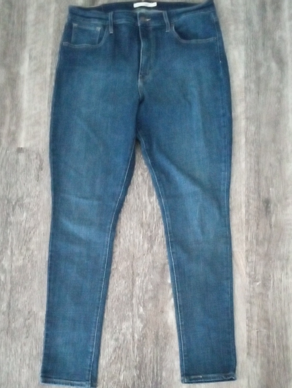 Levi 721 High Rise Skinny Jeans